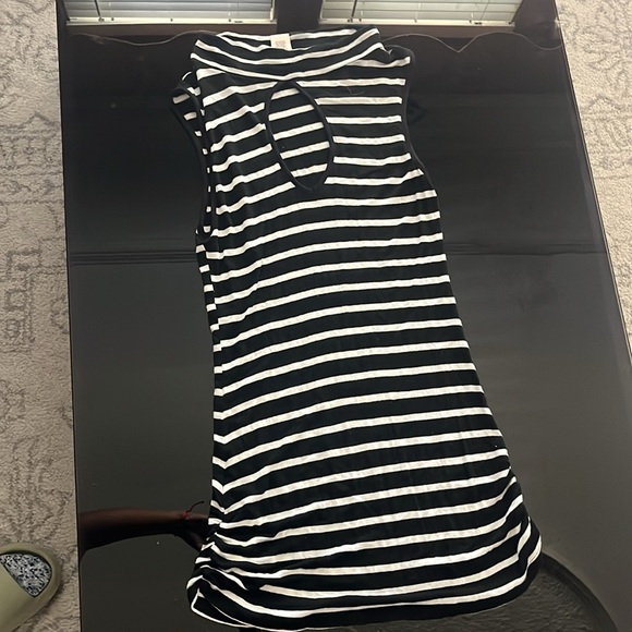 Arden B. Black and white long striped  blouse - Picture 2 of 2